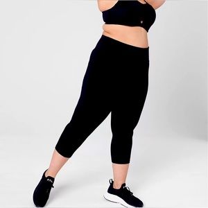 Livi Active High Rise Stretch Capri Leggings- Size 18/20
